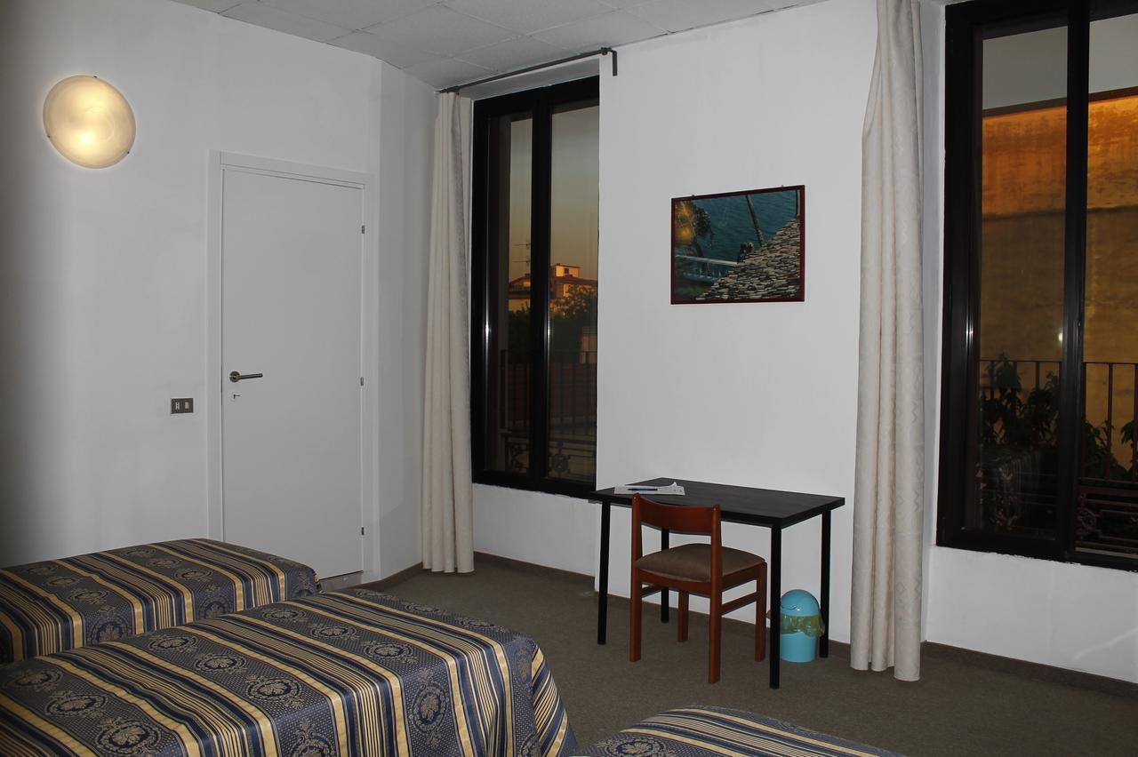 Hotel Luisa 米兰 客房 照片